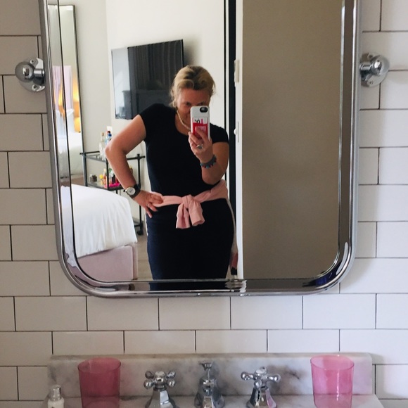 Meet your Posher, Gigi - Picture 1 of 2